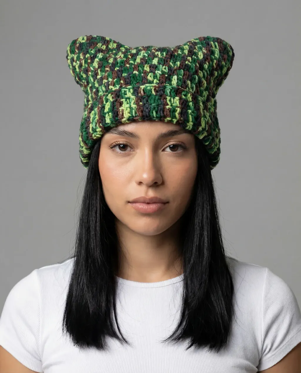 Generated_with_Kiveai_-_HAVE_THIS_MODEL_WEARING_THIS_Arkyve_crochet_hatuse_clean_product_lighting__soft_shadows__neutral_seamless_background_High-resolution__crisp_details__profession_fadbc32f-ab27-46bb-9dea-f434f7ddcb53