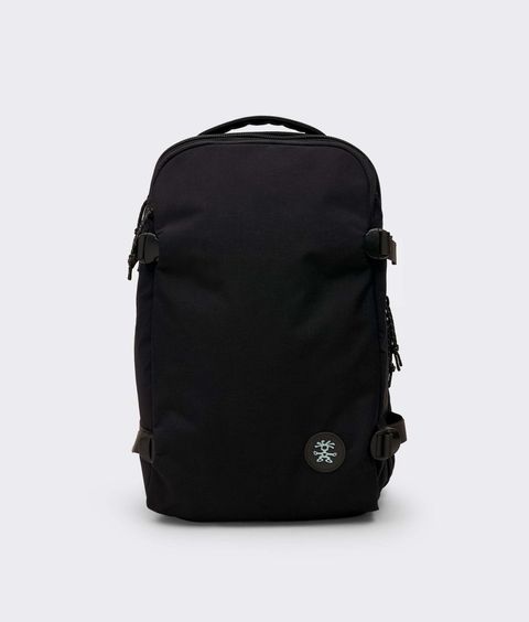crumpler-round-table-banquet-backpack-black-2