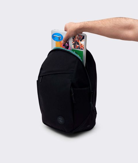 crumpler-fog-backpack-black-2024-model-3_bdccac88-c451-4c40-97b7-28f28e404289