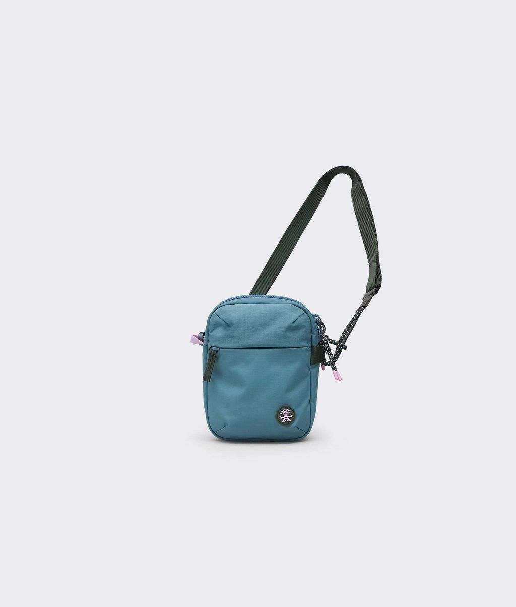 crumpler-goose-small-mineral-blue-2