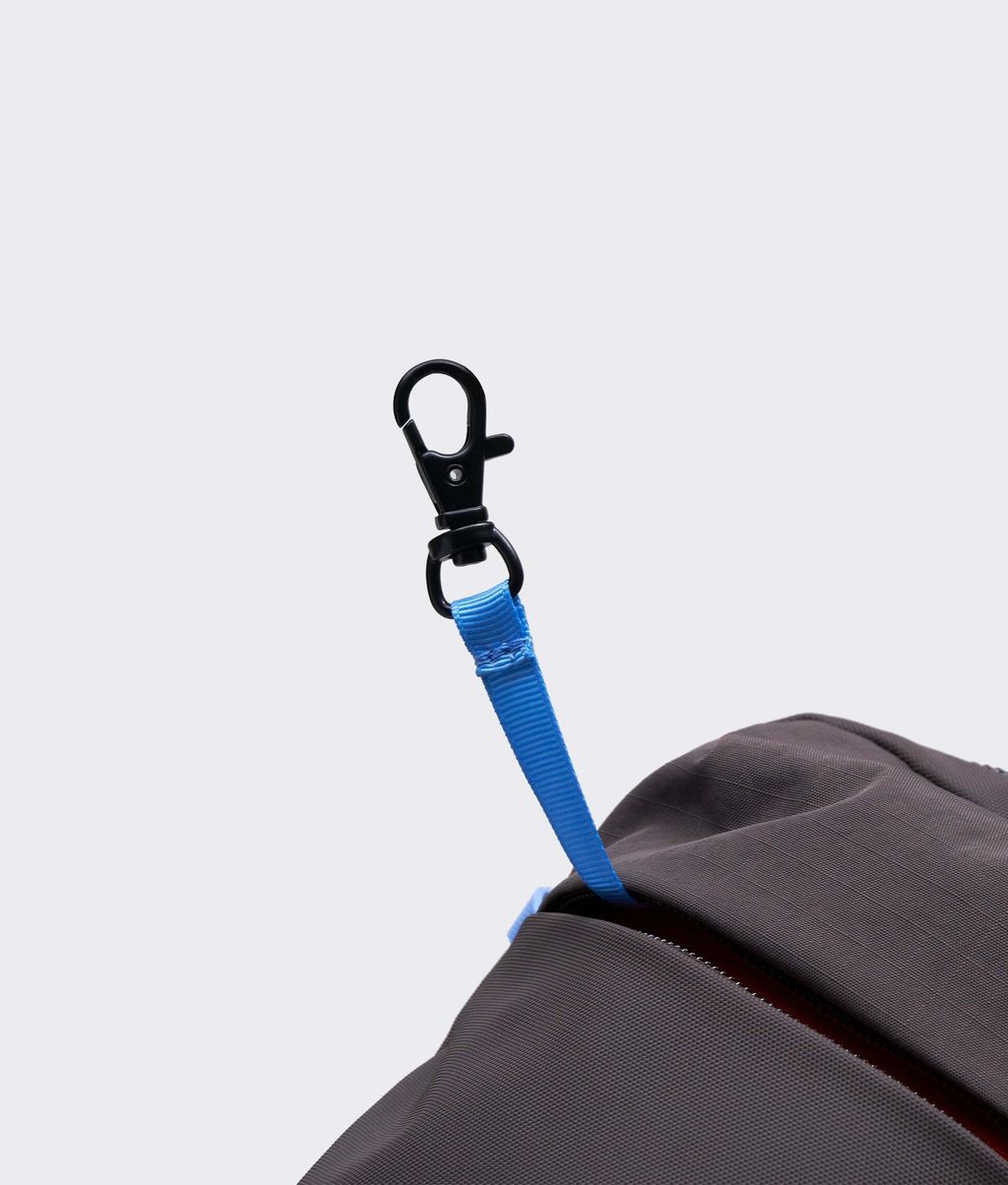 crumpler-goose-small-dark-brown-5