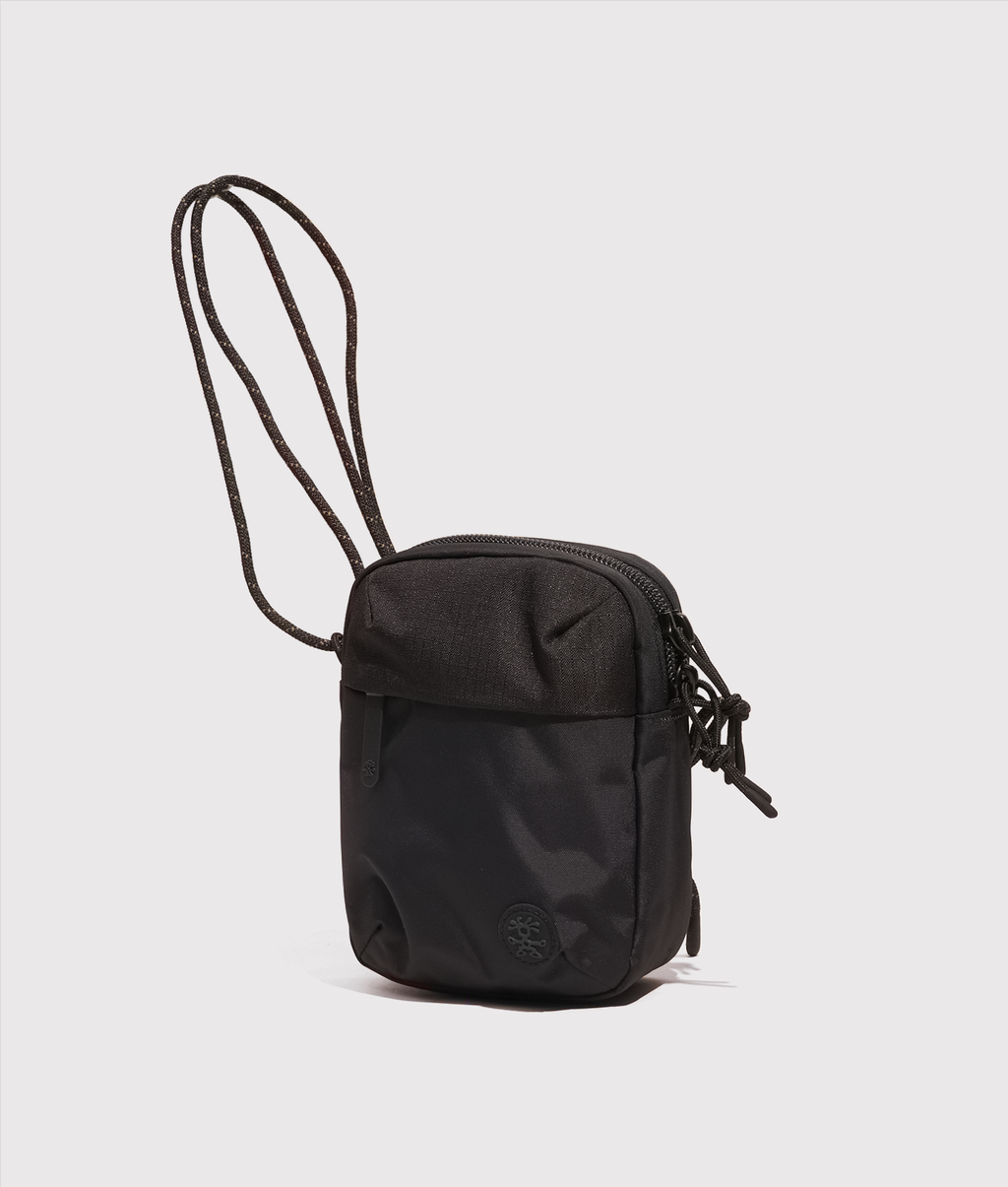 crumpler-goose-small-black-3