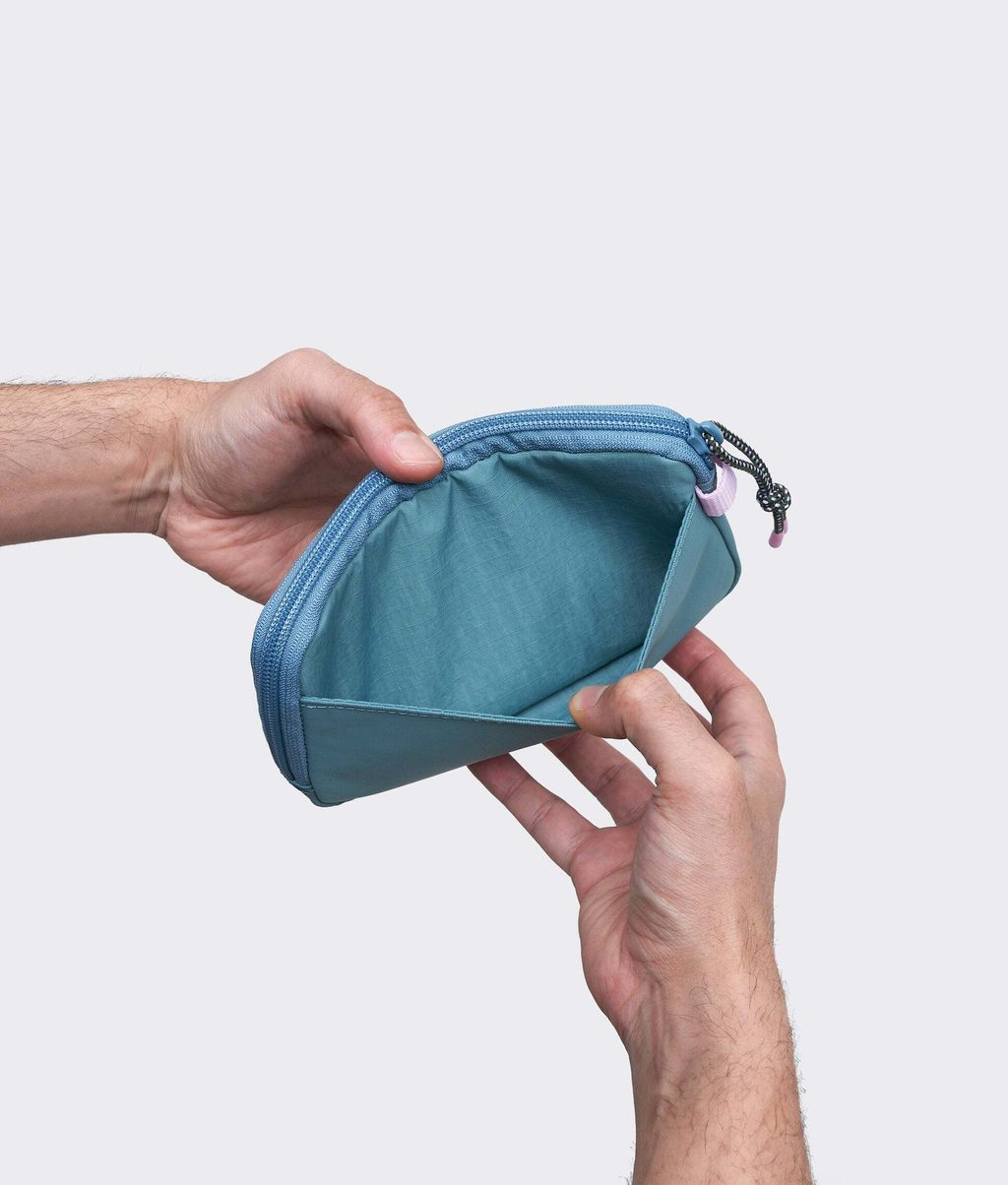 crumpler-early-opener-long-wallet-mineral-blue-3