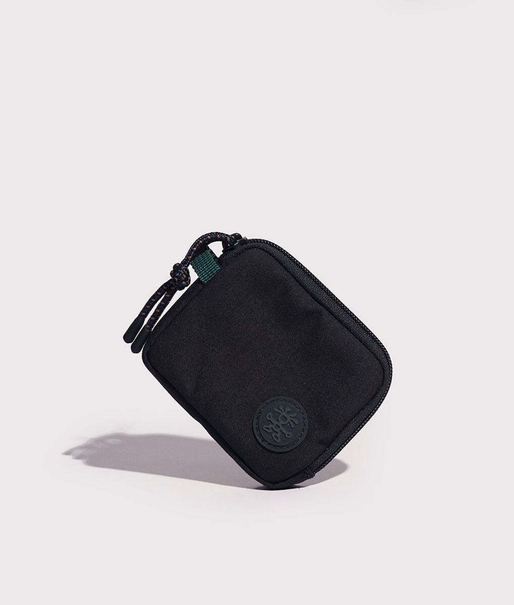 crumpler-early-opener-short-black-2