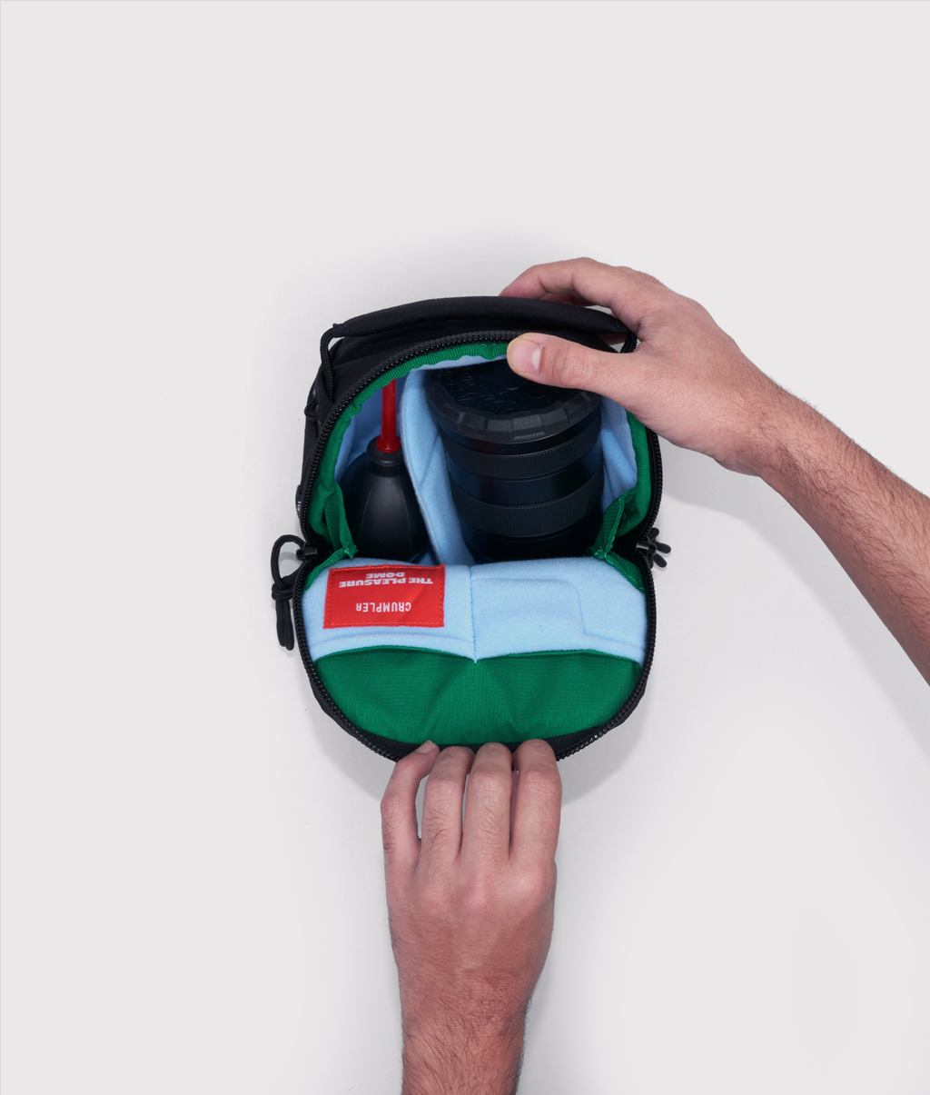 crumpler-pleasure-dome-black-4