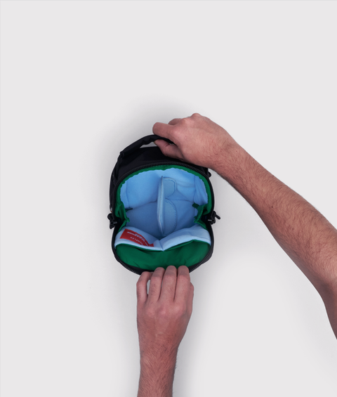 crumpler-pleasure-dome-black-3