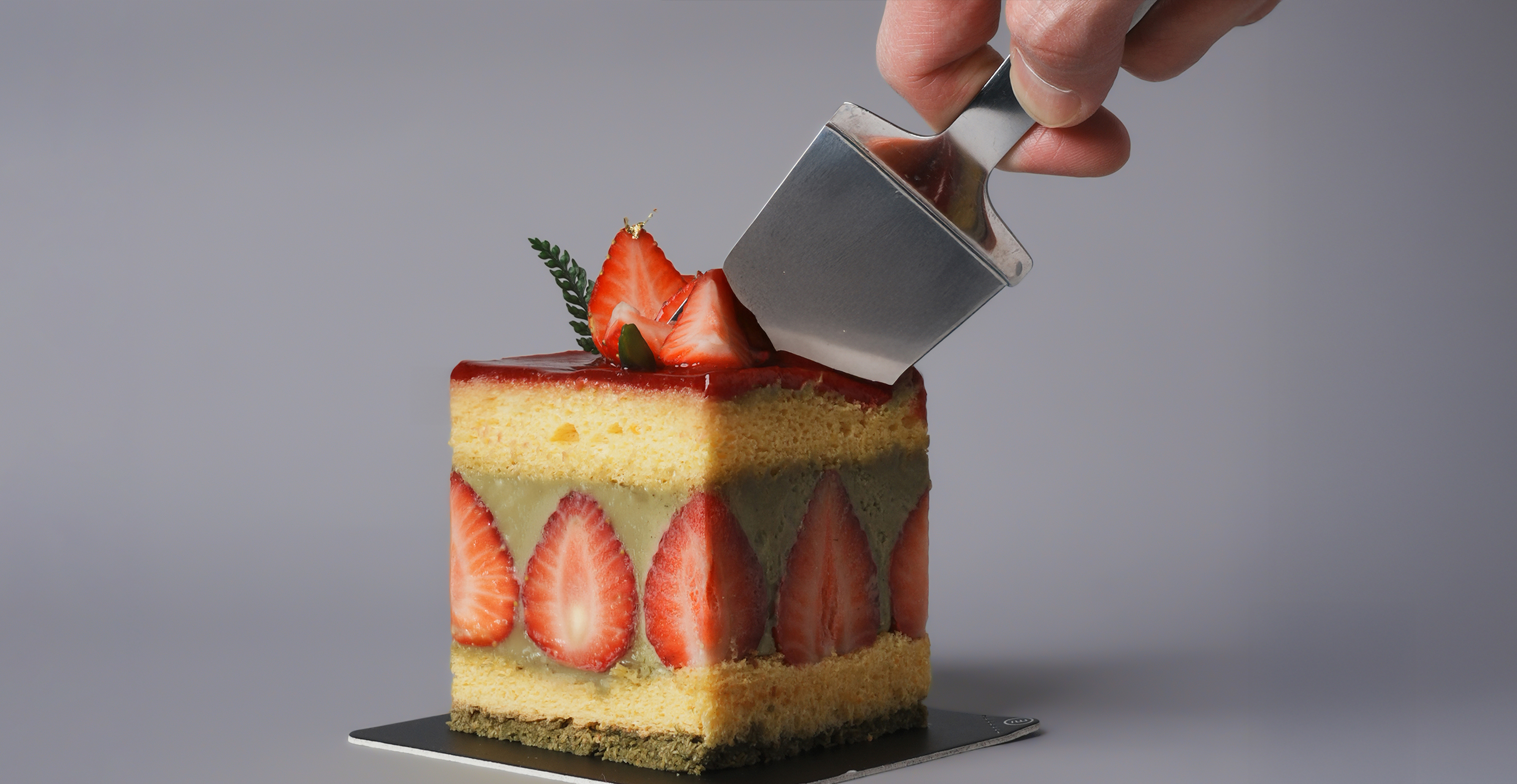 濃郁開心果酥脆交織，尾韻一抹酸甜 | CRÈM_奶油甜點專門店