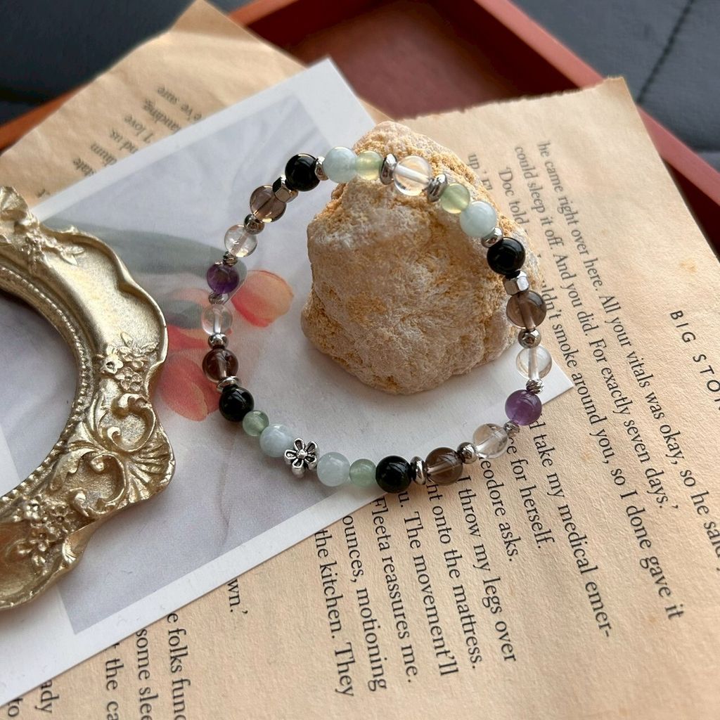 LINE_ALBUM_1114·夜幕森語🌲通用五行·水晶手鍊_251114_23