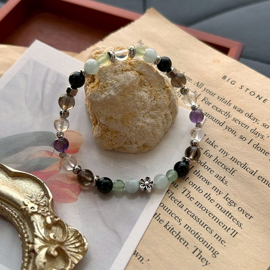 LINE_ALBUM_1114·夜幕森語🌲通用五行·水晶手鍊_251114_22