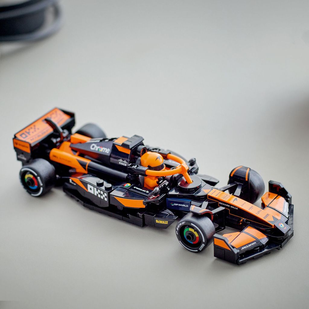 701239079001_mp_01_legospeedchampion