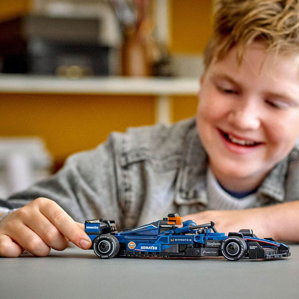 701239083001_mp_03_legospeedchampion