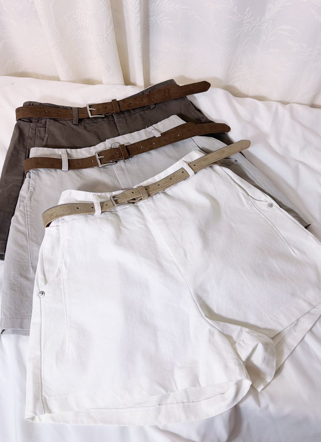 LINE_ALBUM_202639_260310_18