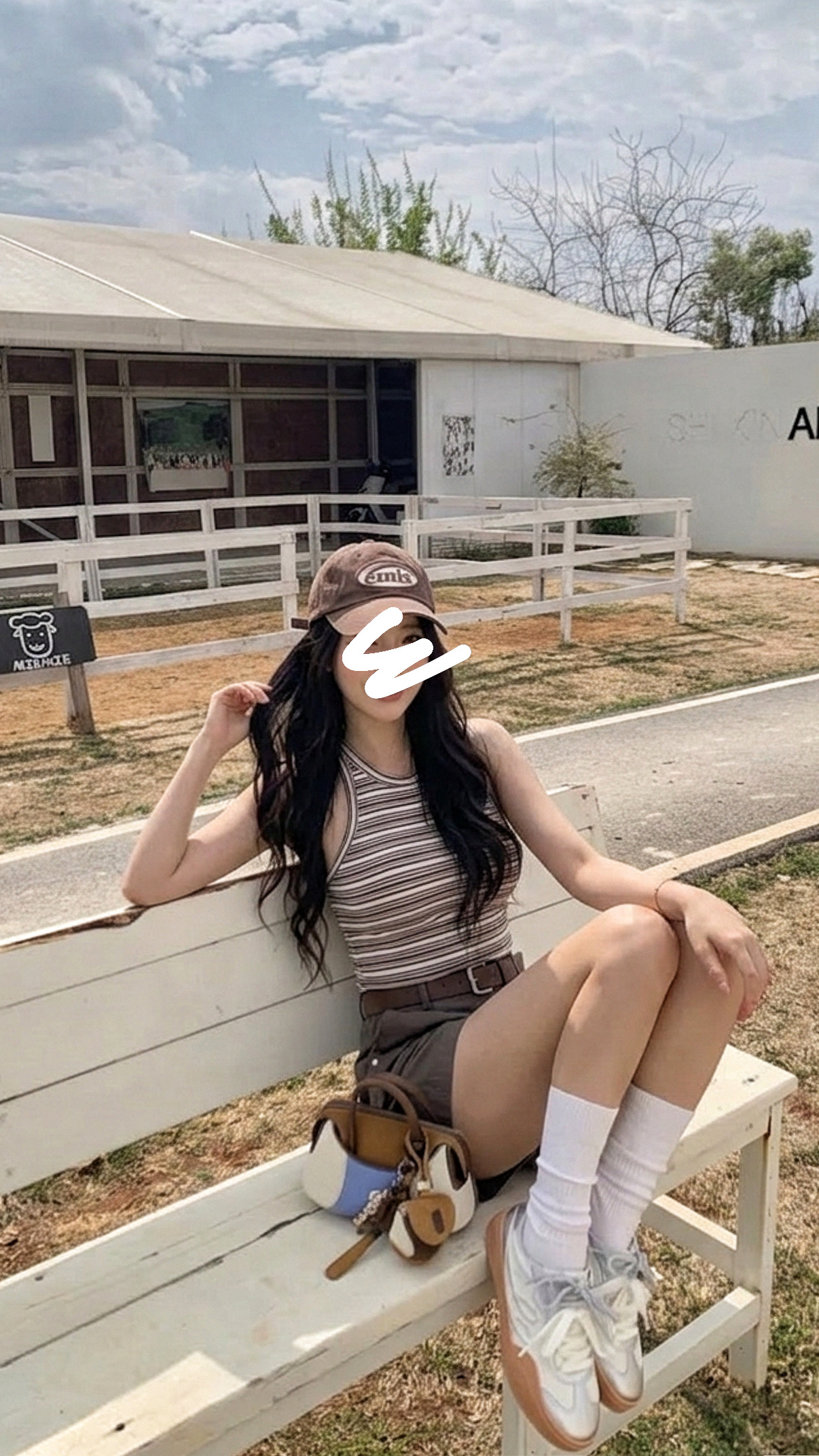 4E27A872-C2ED-4E4A-9528-2C6C34019365