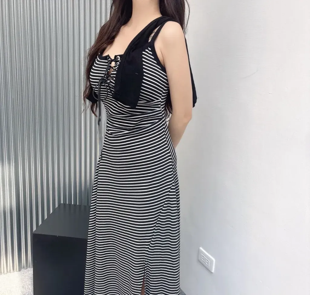 102784742