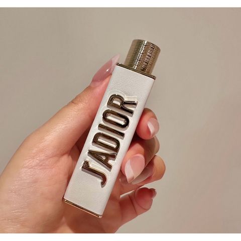 tw-11134207-820lf-mlxn7x9wr5dx70