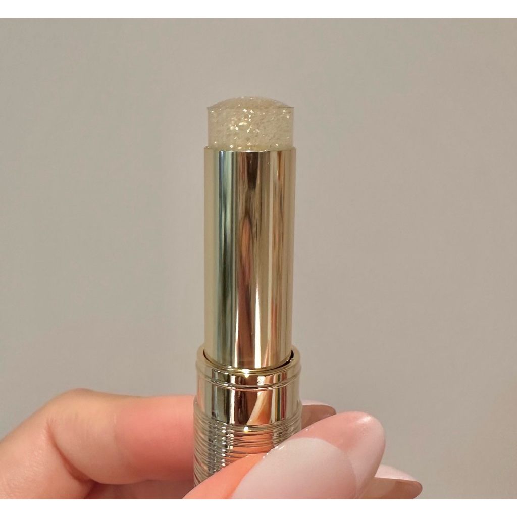 tw-11134207-820li-mlxn7xbol6gx8c