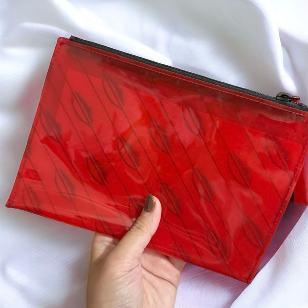 tw-11134207-7r98o-lw4hker7hgs047