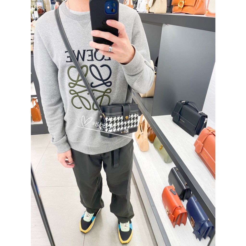 tw-11134207-23020-5xgyigpumgnv6f