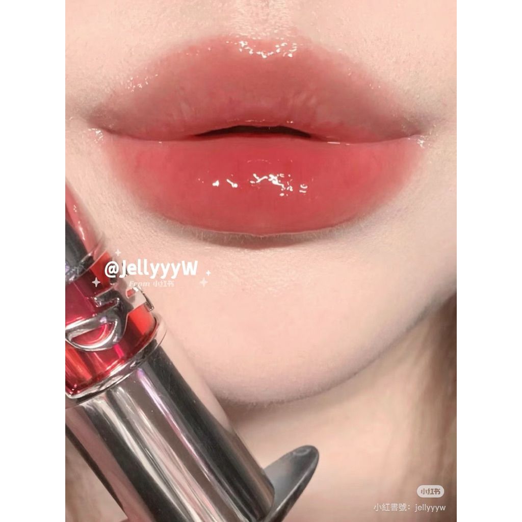 tw-11134207-81ztc-mj040qhlvc3o0b