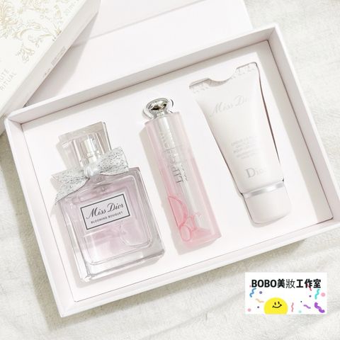 tw-11134207-7r98x-lnglcds6zsqh57