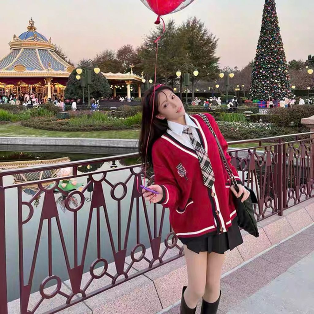 tw-11134207-7r98y-lnkugmour8l5f8