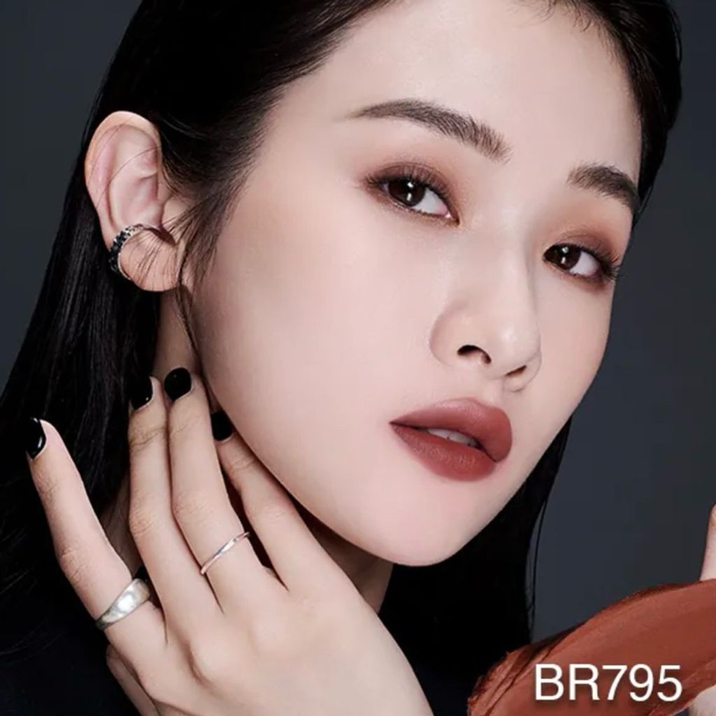 tw-11134207-7r98v-lm2qgwecn63df2