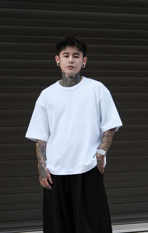 白3