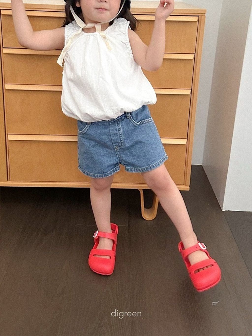 imgi_7_15_202604131943A