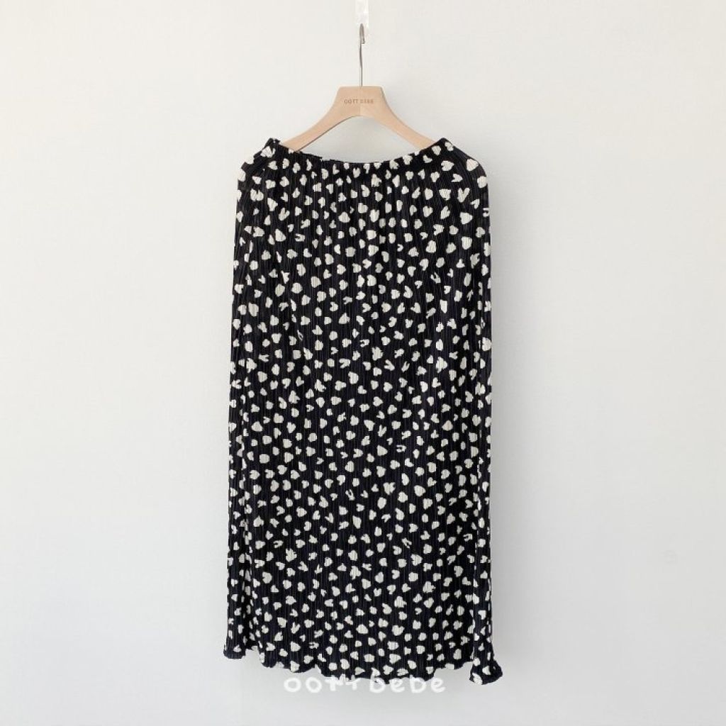 1773601046_7859435084