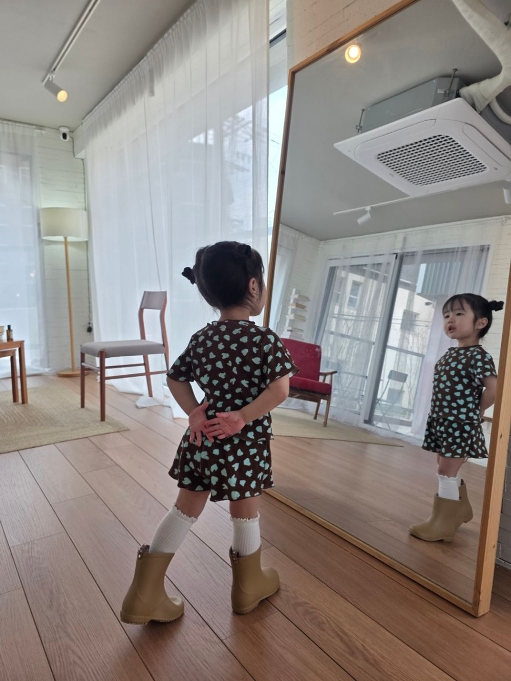 1774242292_4865123421