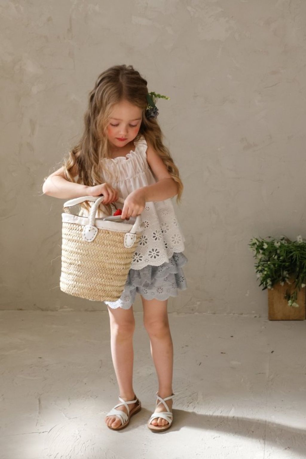 1774407552_3462908484