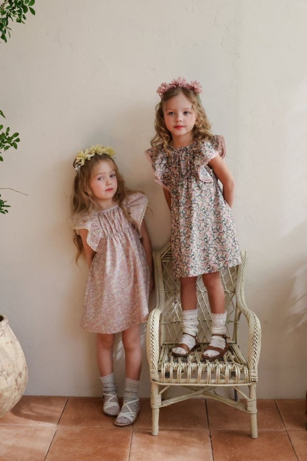 1774406605_2143402249