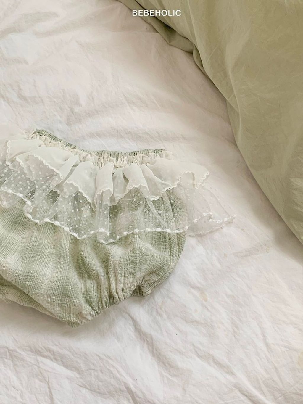 1775082477_2045438173