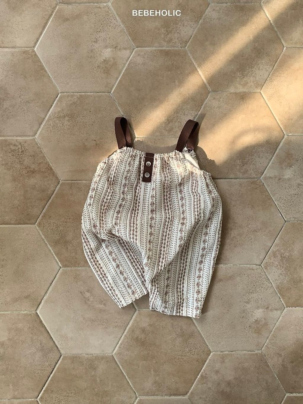 1775081713_6045560718