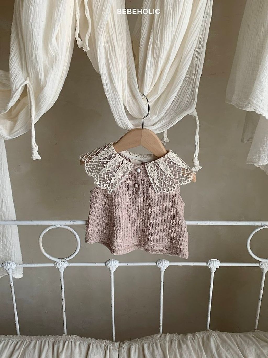 1775079453_1872475427