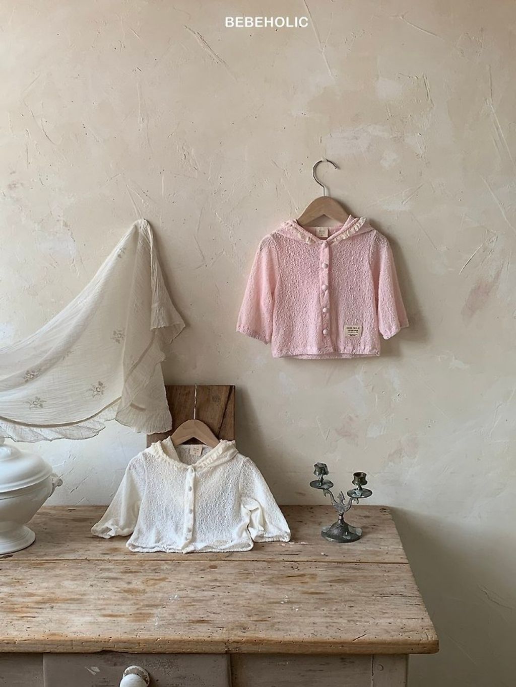 1775077935_2360685603