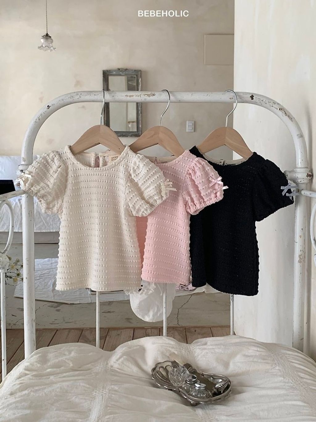 1775079043_4338385496