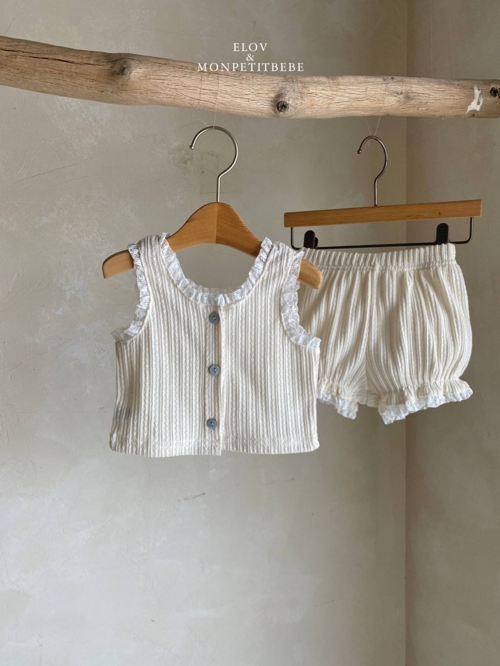 1775112844_3498456040