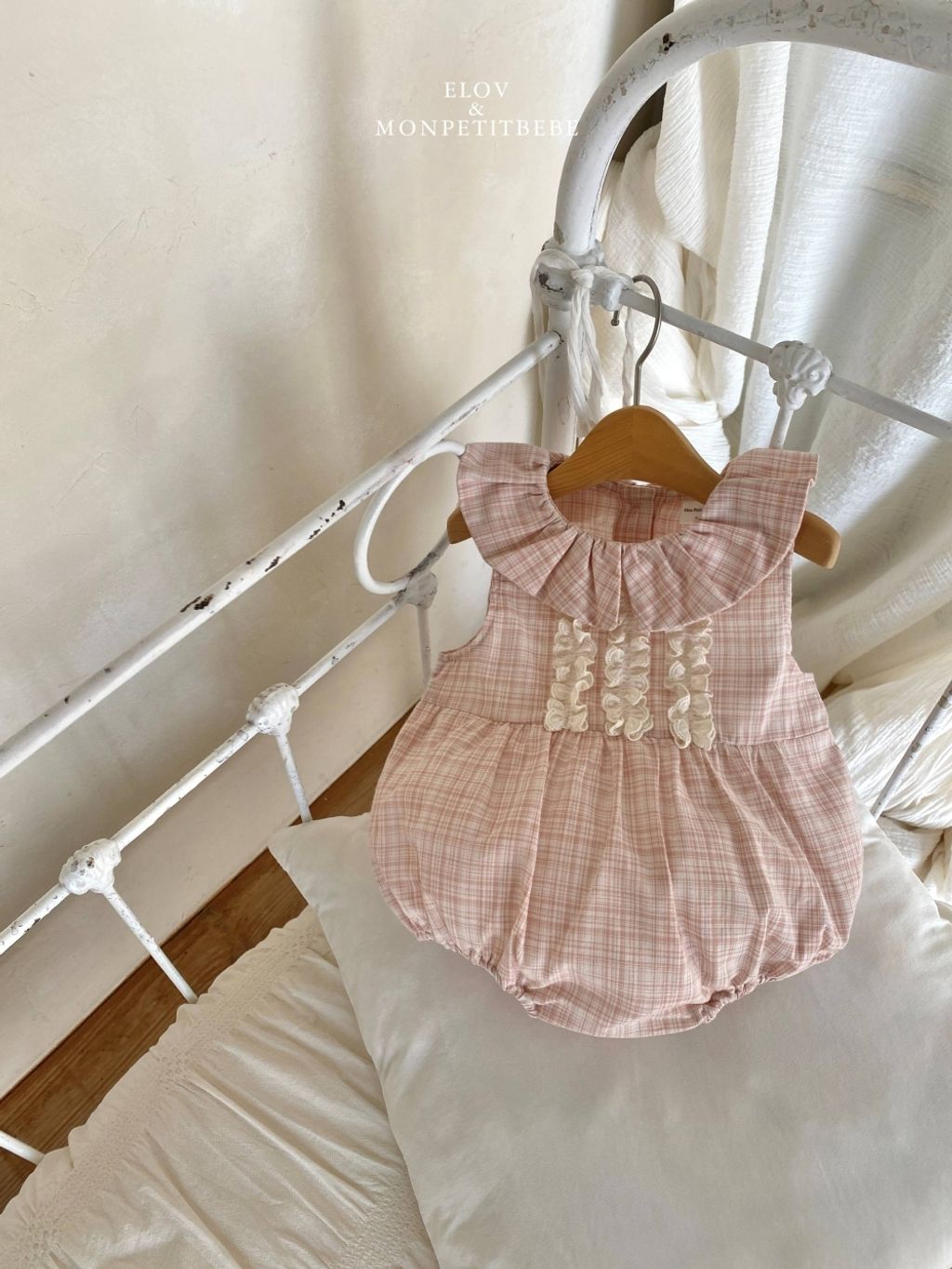 1775111688_2975905825