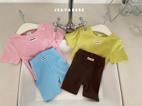 1775048244_2597380801