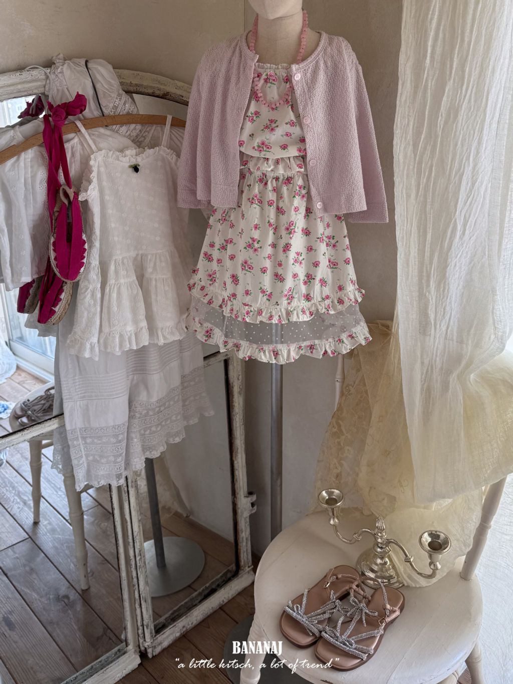 1776759265_2908288397