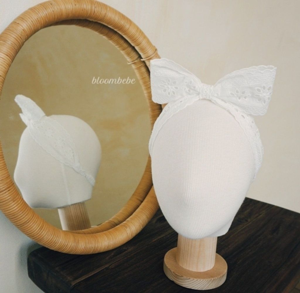 1677663883_8518528022