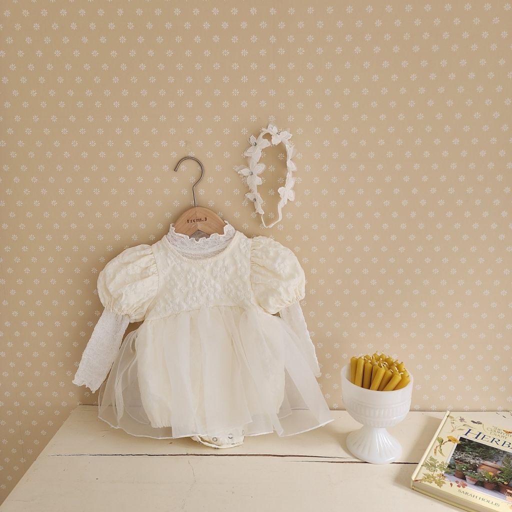 1739413146_3185413398