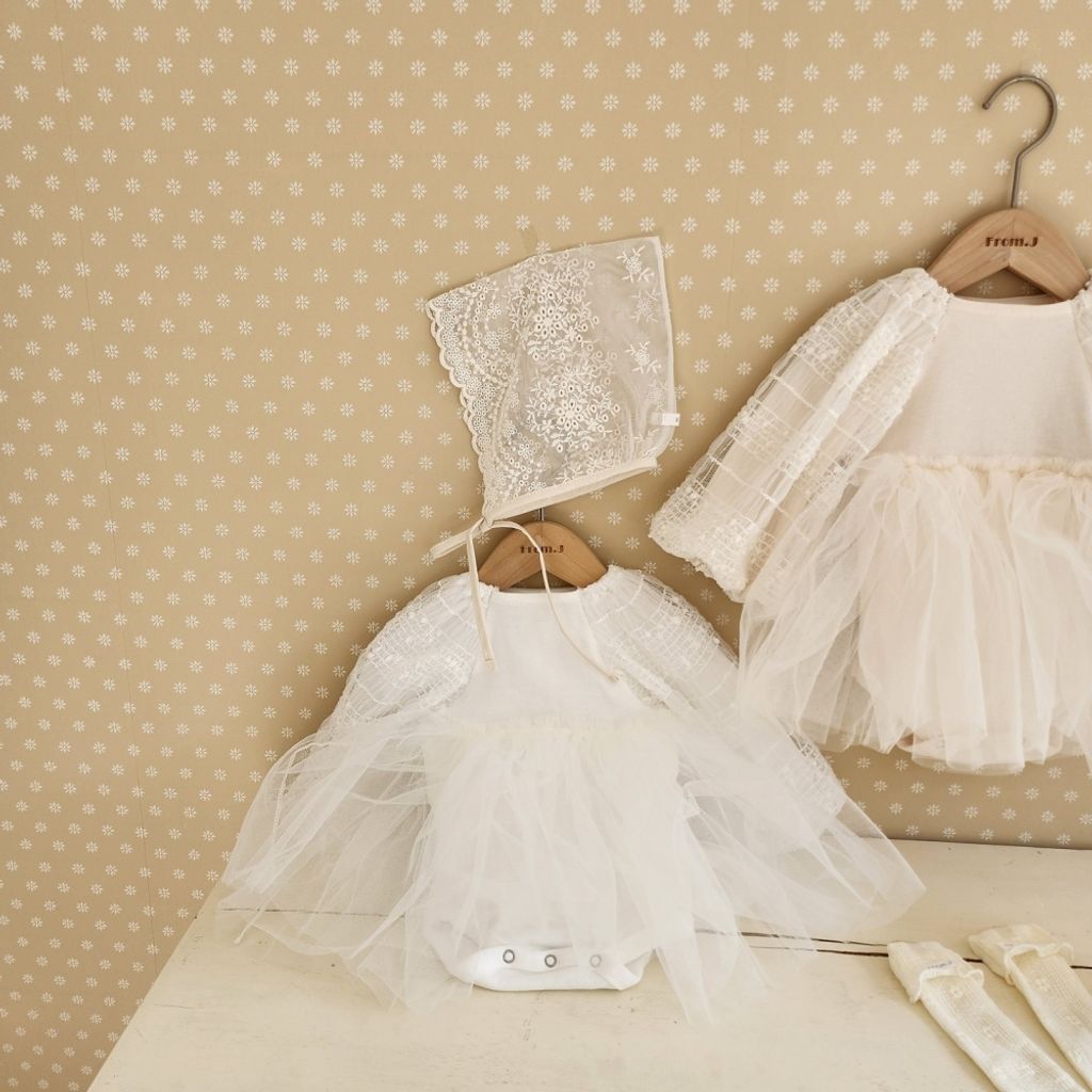 1739411581_3110336774