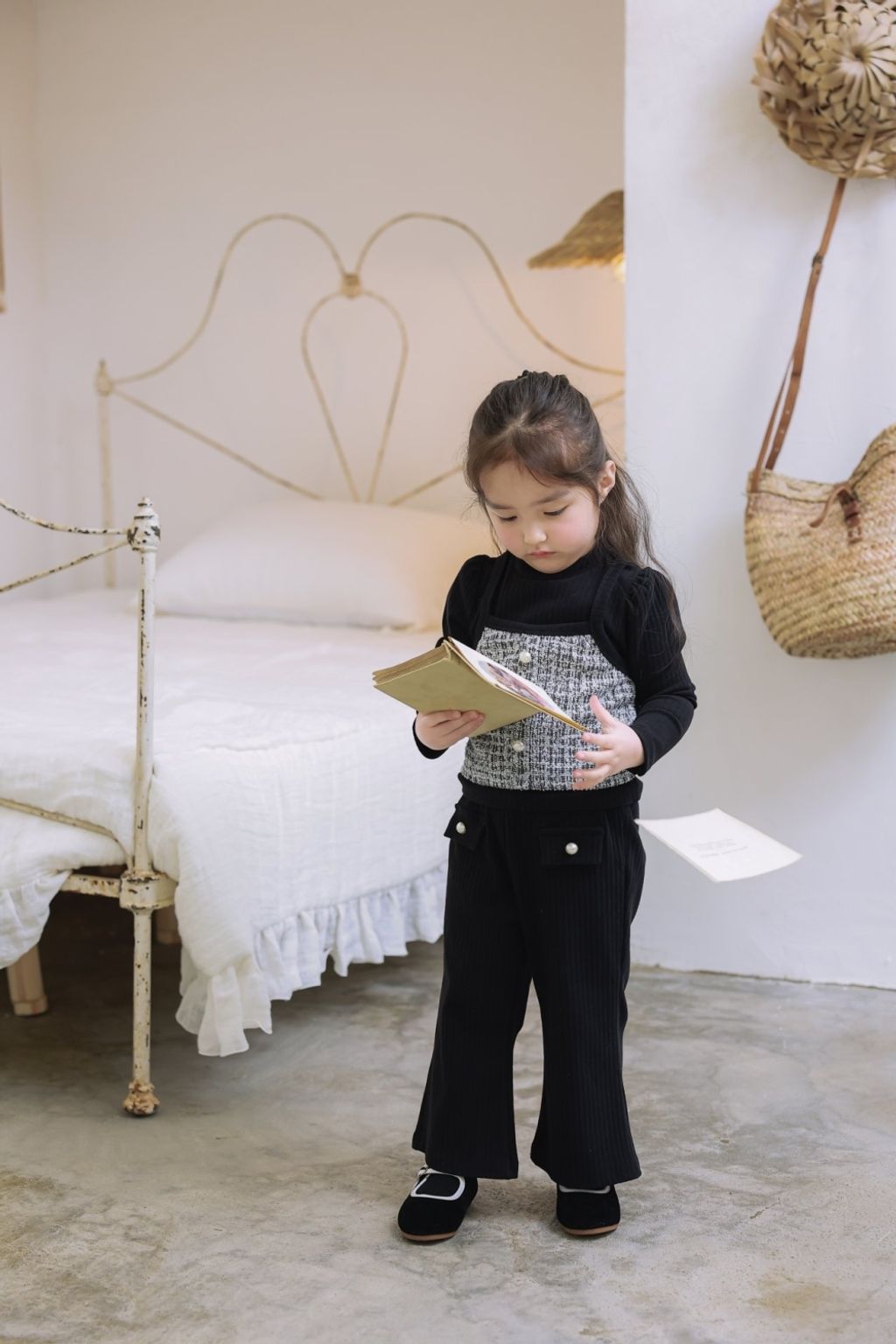 1768632077_4650145704