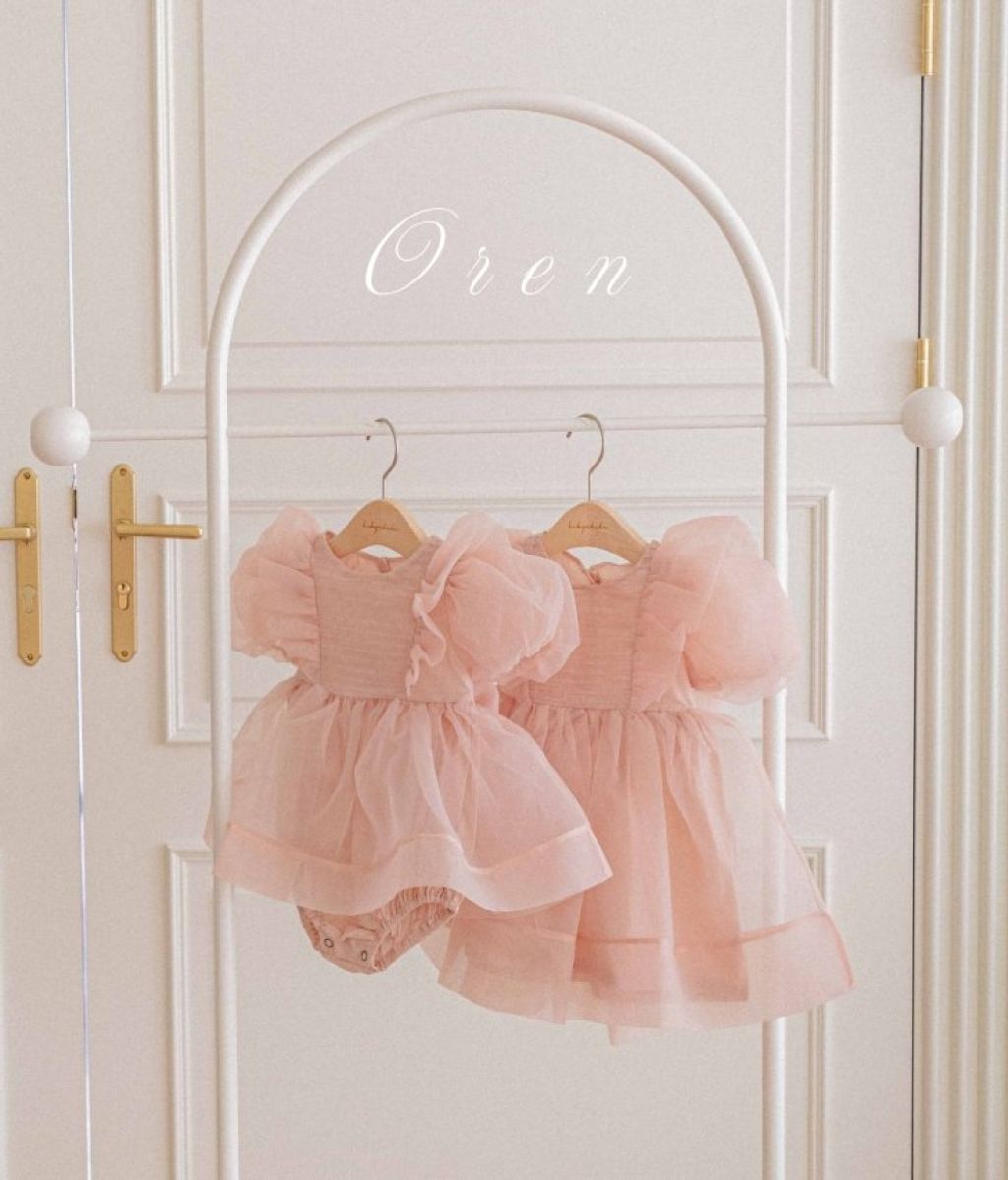 1768788776_8568660813