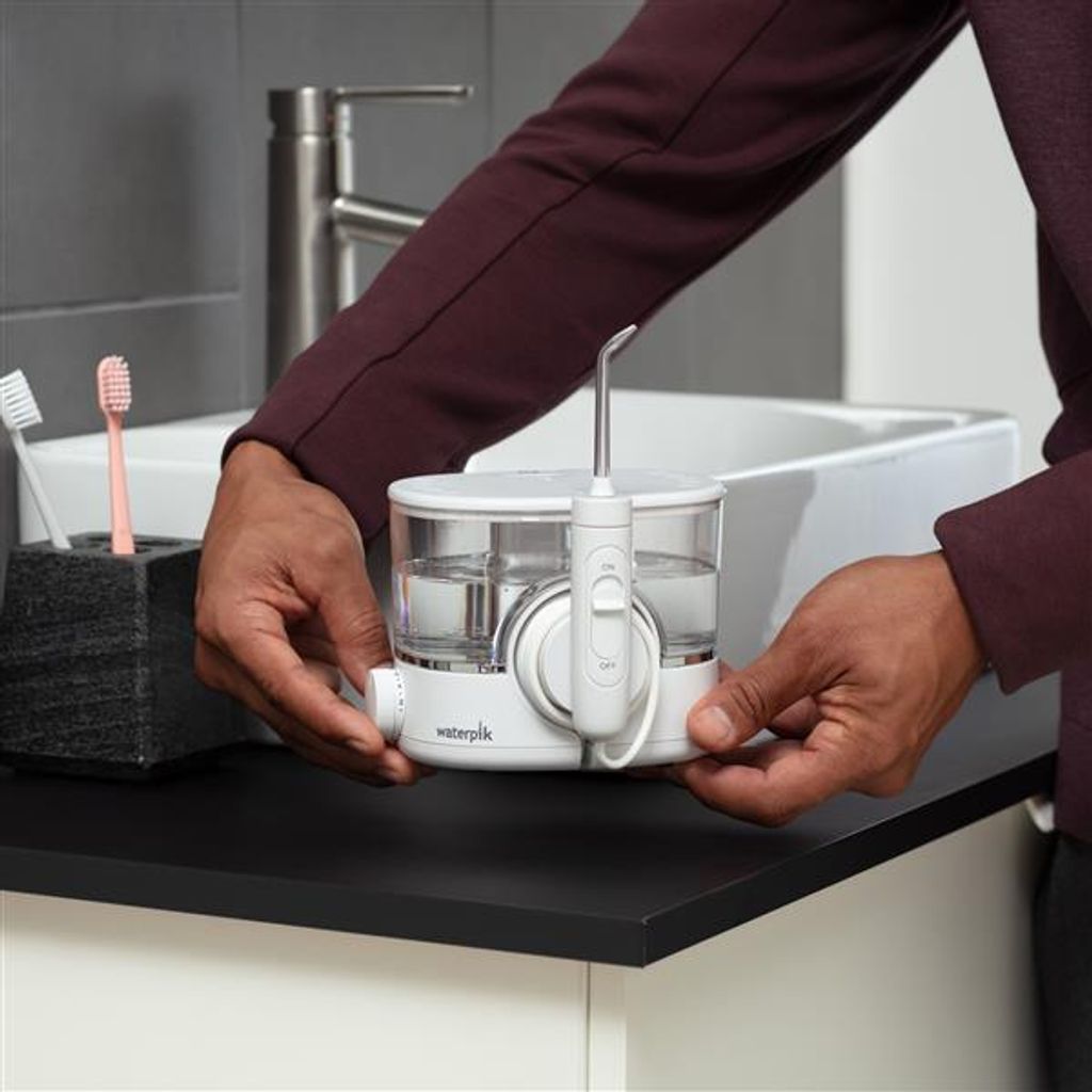 moving-ion-water-flosser-wf-11w010-1-white