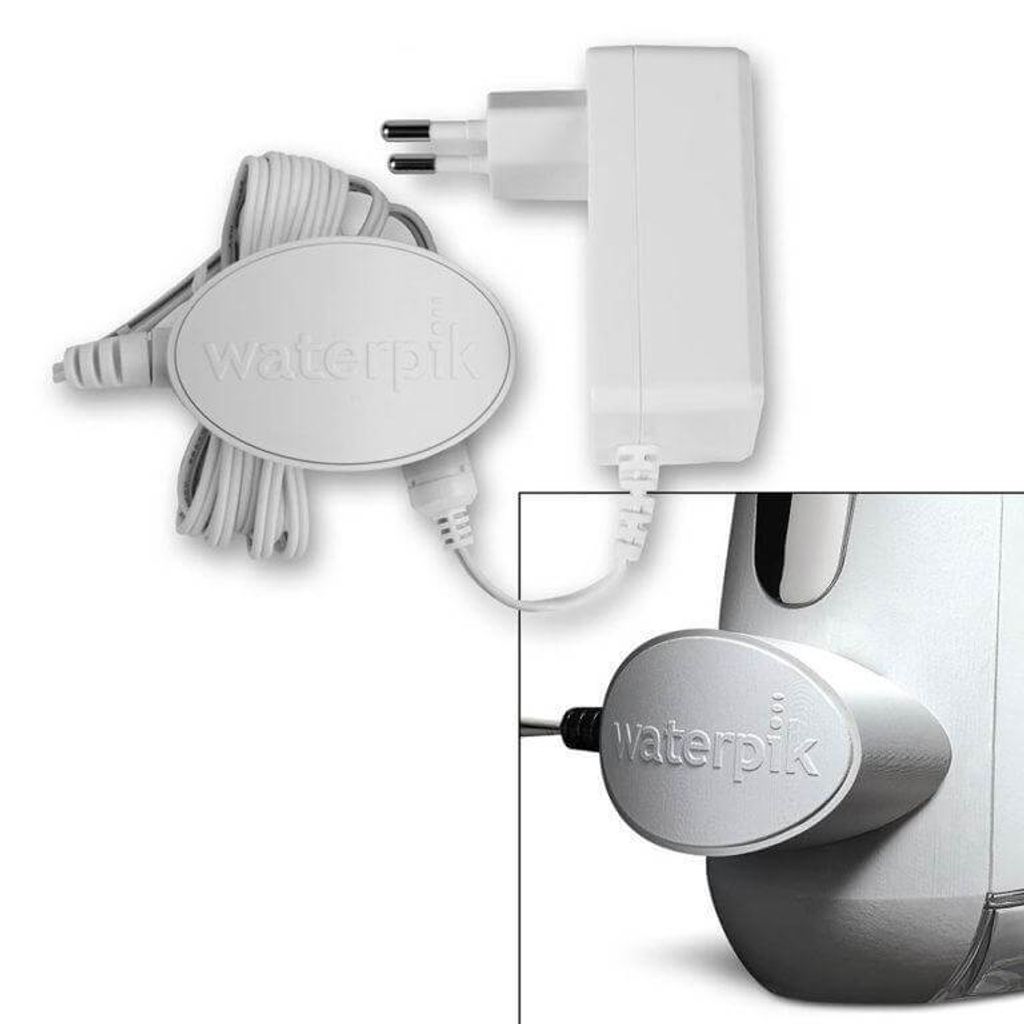 06-wp-560-cordless-advanced-water-flosser-charger-768x768