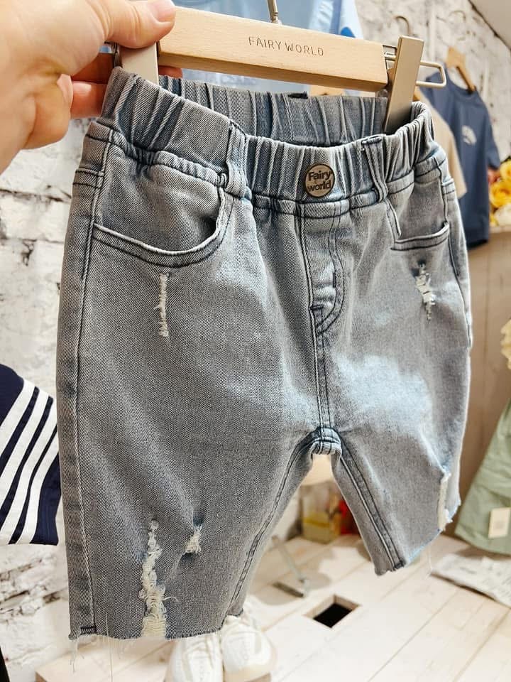 8BFC159D-C2E0-4E6A-B410-0A96C7D84F3D