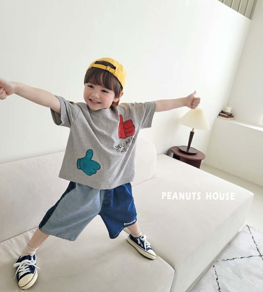 LINE_ALBUM_Peanuts_250408_208